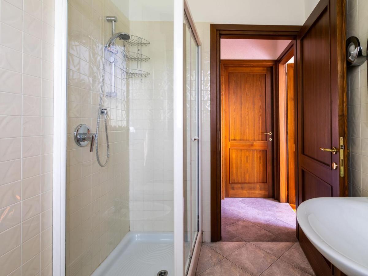Apartment Malpensata By Interhome Porto Valtravaglia Exterior photo